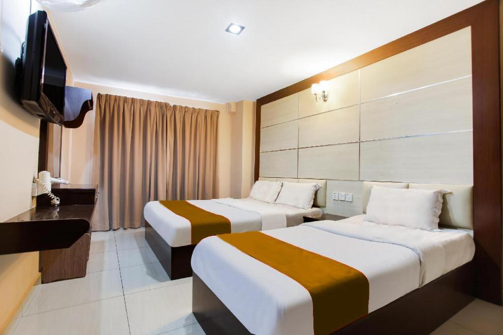 Sejati Hotel Sitiawan Extérieur photo